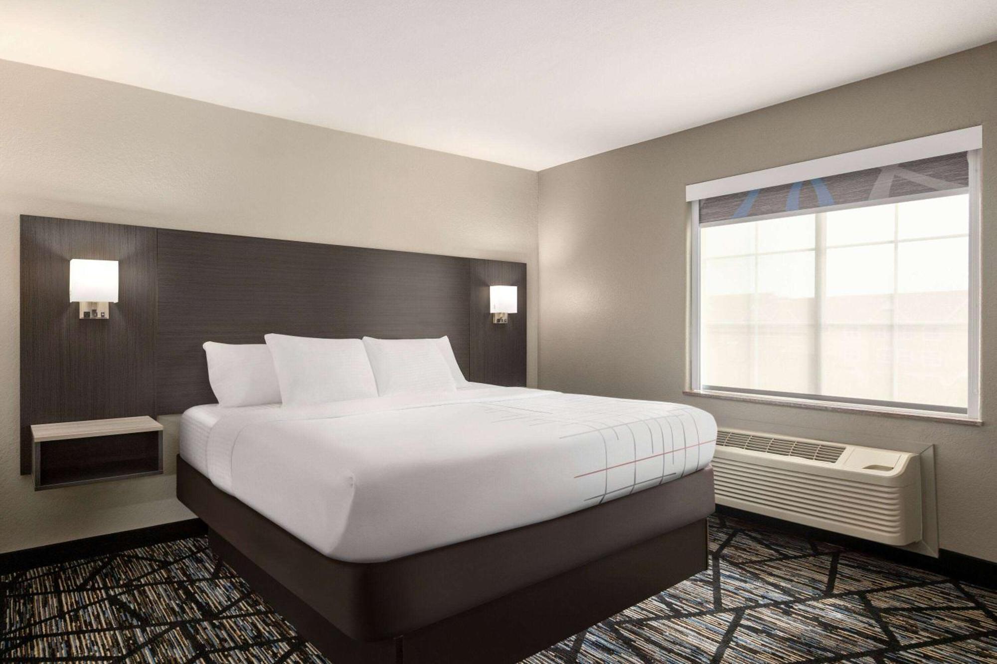 La Quinta By Wyndham San Antonio North Stone Oak Hotell Exteriör bild