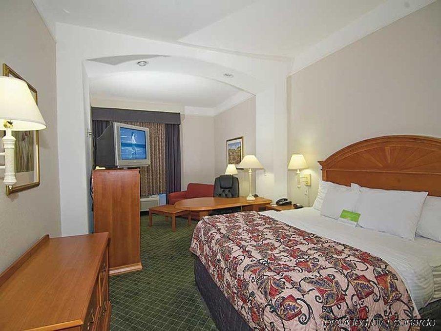 La Quinta By Wyndham San Antonio North Stone Oak Hotell Rum bild